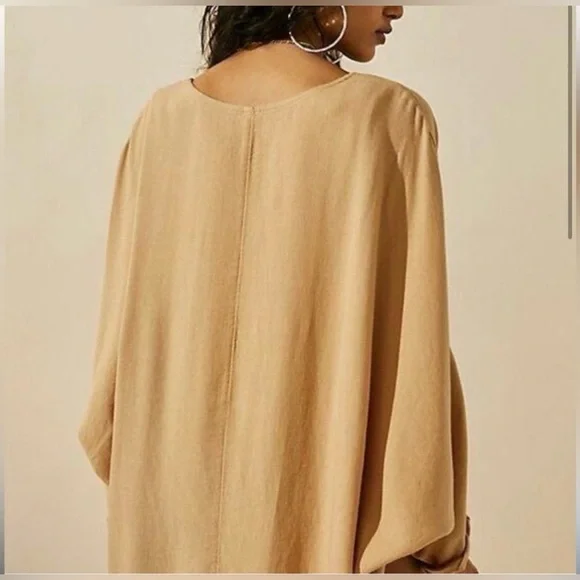NWT. Free People Est What A Statement Tunic. Size XS. Oversized P2P 20” (fit M) - Picture 2 of 9